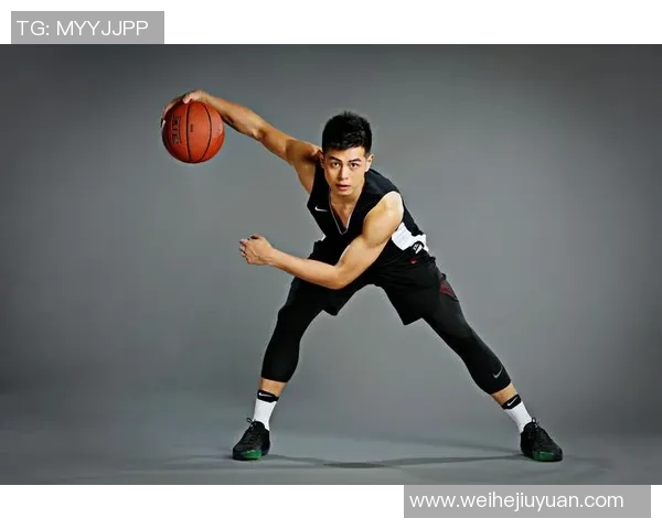 方硕的篮球之路：从青涩少年到赛场明星的成长历程与心路历程